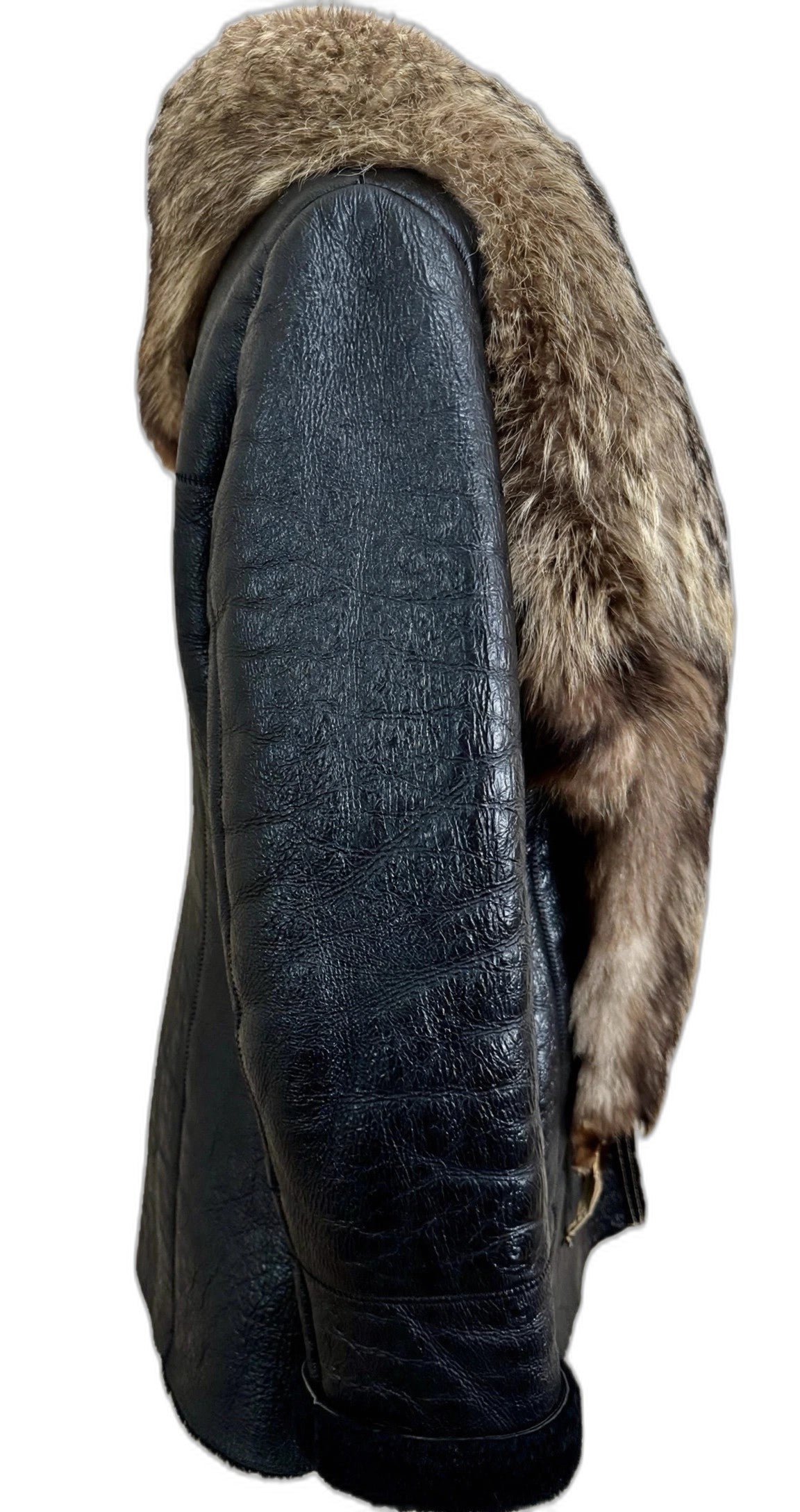 Rixosi Collection Italian sheepskin shearling jacket with raccoon fur collar - view 3